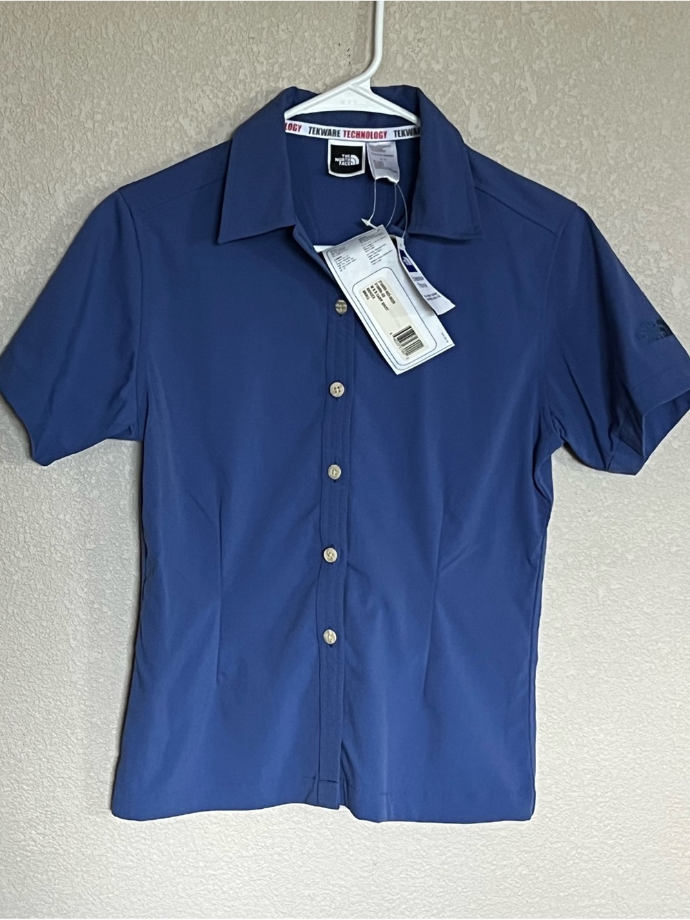 90’s Vintage The North Face Women’s Short Sleeve Button-Up Shirt - Navy Blue